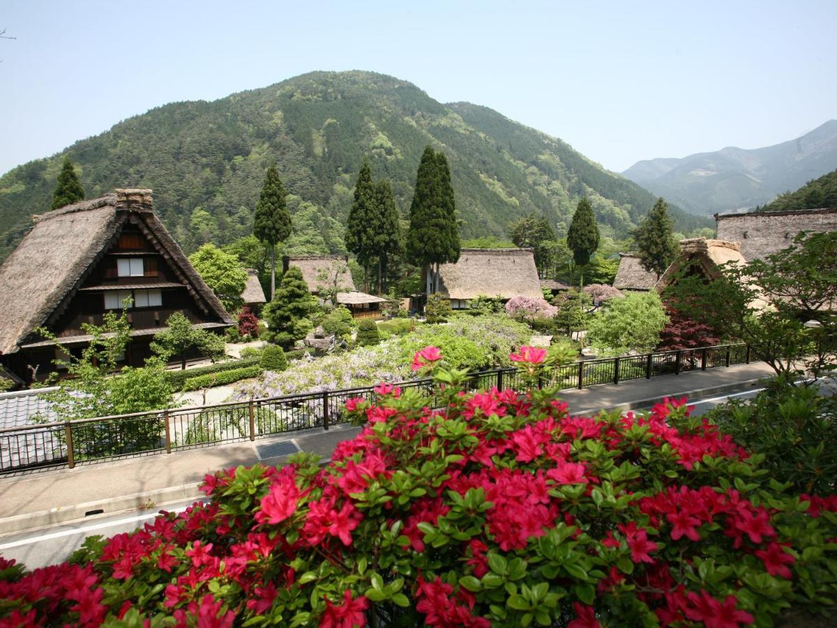 Отель Ooedo Onsen Monogatari Gero Bekkan Экстерьер фото